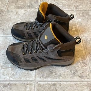 Mens Columbia hiking boots